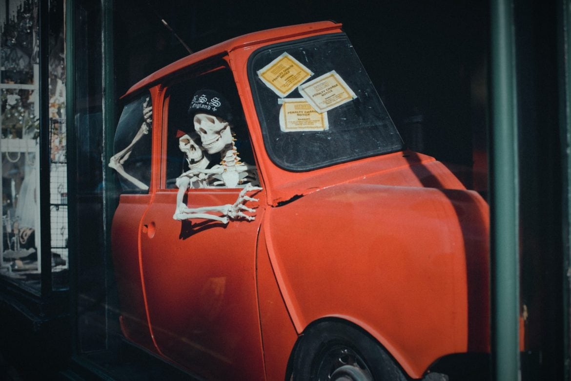 54th week 膽固醇雖然已經從原本的300多，降到現在的230 mg/dl。但正常人應該